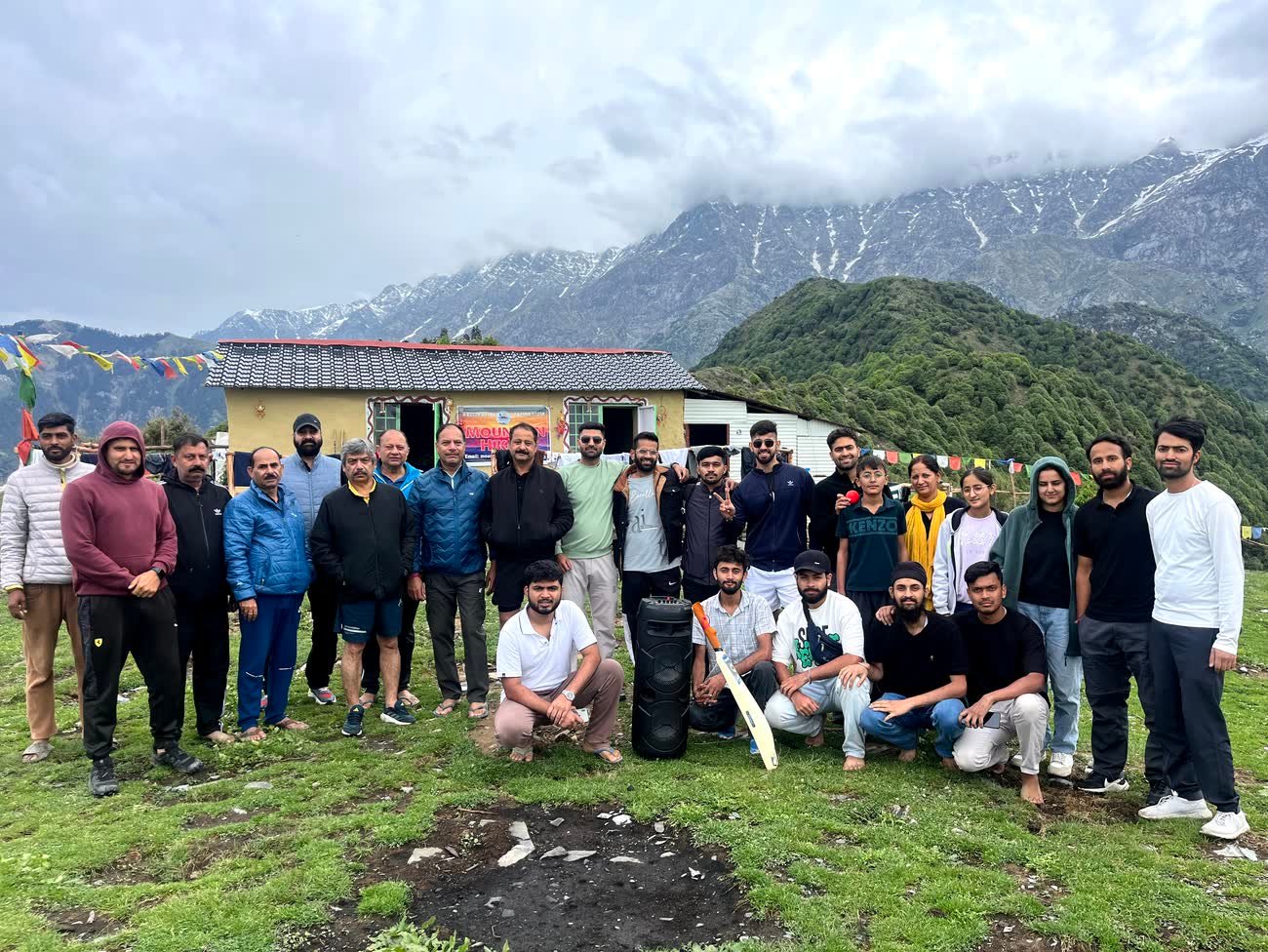 A large trekking group outside the Thatharana Trek by Mountain Hikers property